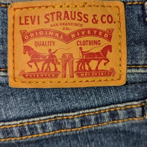 Levi's Women's High waist Stretch Wide-Leg (13.5") Jeans 30x32 Dark Wash Denim - Picture 7 of 9